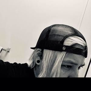 Meet your Posher, Kris